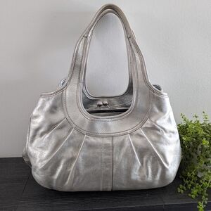 Ergo Pleated Platinum Metallic Leather Coach Kisslock Shoulder Hobo Bag